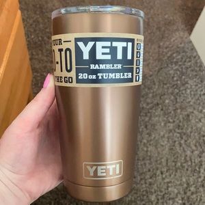 Gold Yeti 20 oz tumbler